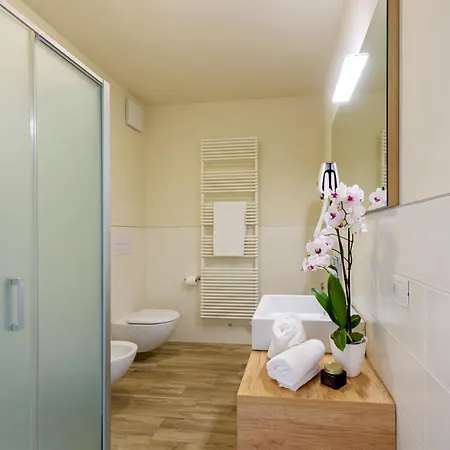 Ruculi - Ruculi Hospitality 2*