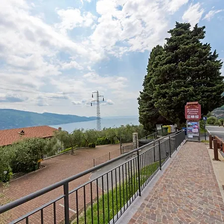 Ruculi Aparthotel 2*