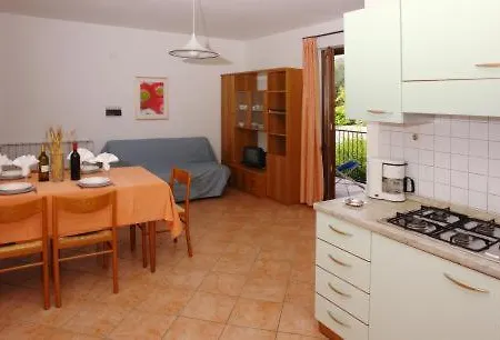 Ruculi - Ruculi Hospitality Hotel apartamentowy Tignale