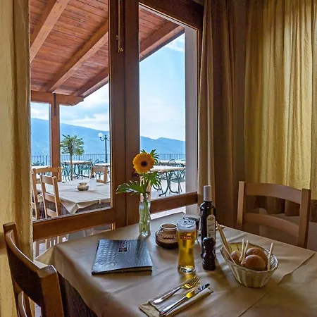 Ruculi - Ruculi Hospitality Hotel apartamentowy Tignale